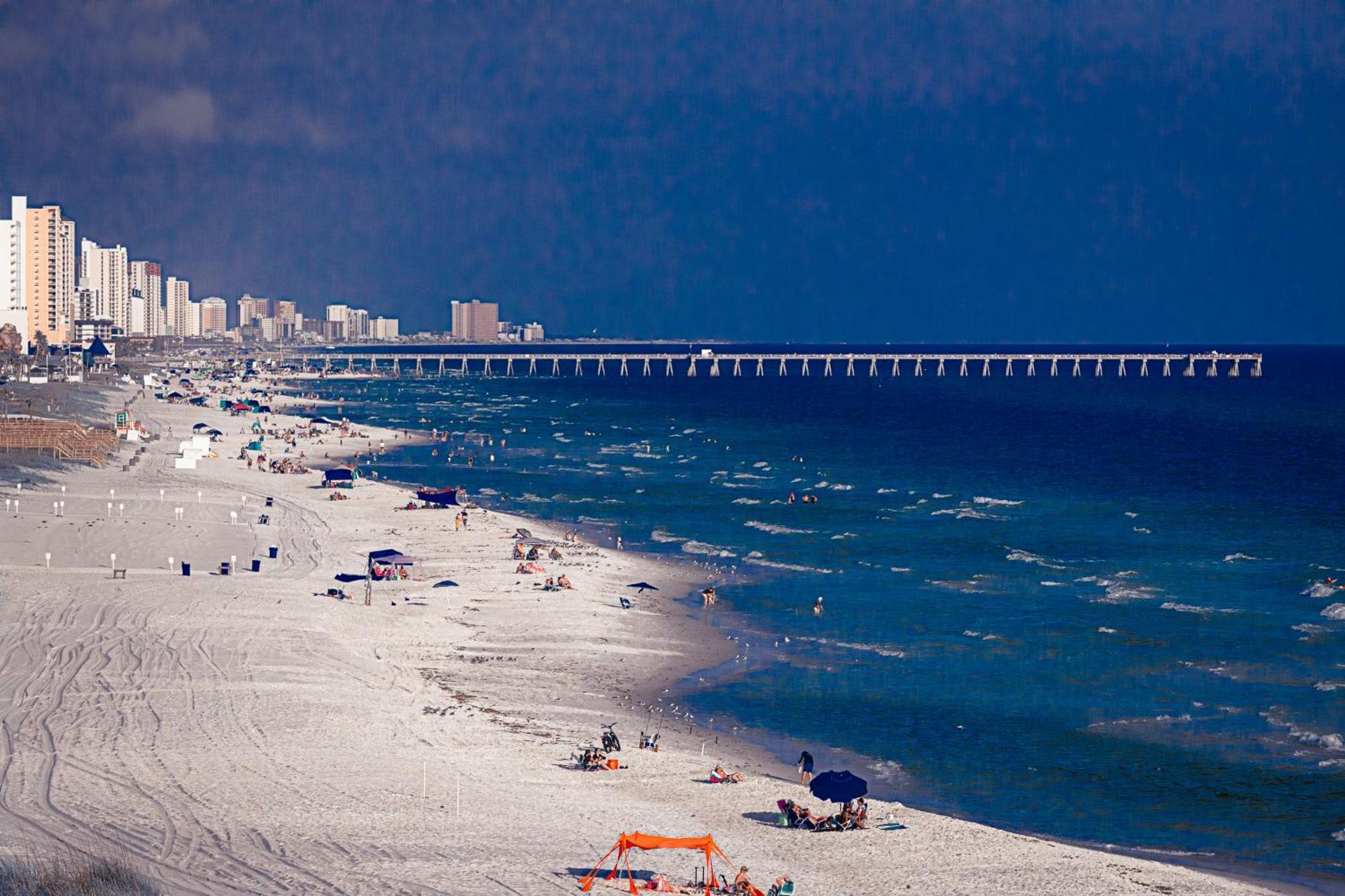 Couples Getaway, Honeymoon Sweet, Perfectly Cozy Beach Front Condo With Kitchen, Pool, Free Parking,Check-In At Door Panama City Beach Exterior photo