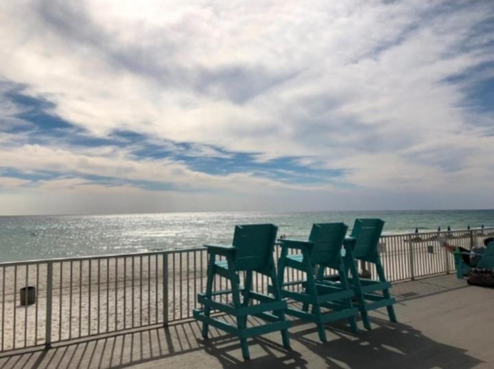 Couples Getaway, Honeymoon Sweet, Perfectly Cozy Beach Front Condo With Kitchen, Pool, Free Parking,Check-In At Door Panama City Beach Exterior photo