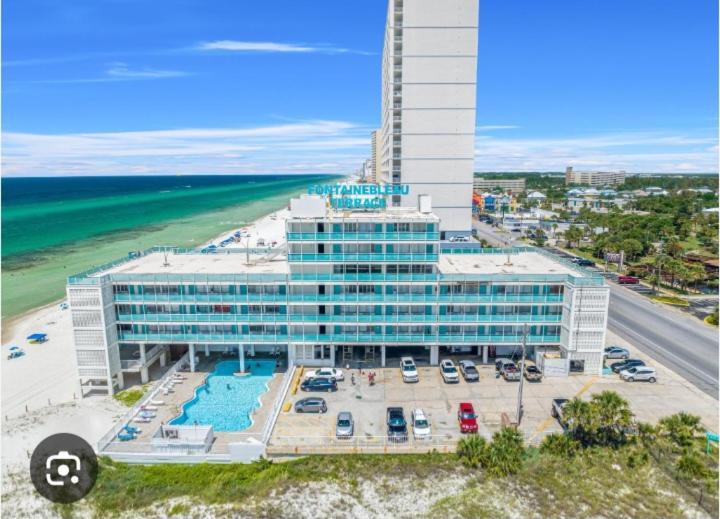 Couples Getaway, Honeymoon Sweet, Perfectly Cozy Beach Front Condo With Kitchen, Pool, Free Parking,Check-In At Door Panama City Beach Exterior photo